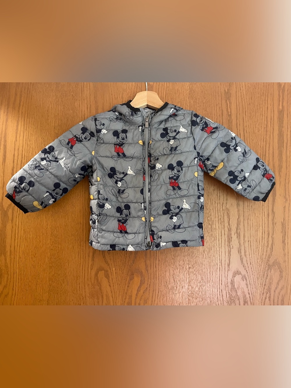 Baby GAP Disney Mickey Puffer Coat Size 2T - Picture 1 of 5